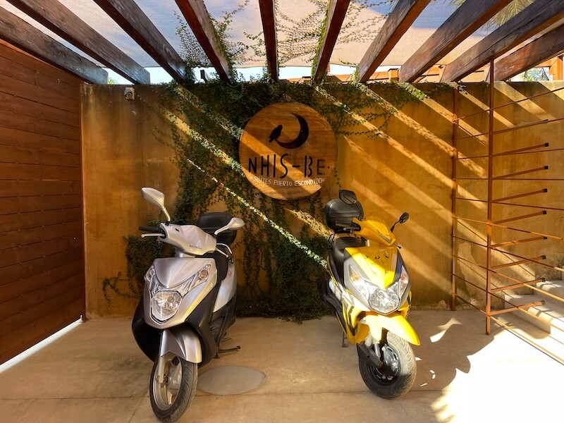 Nhis Be Suites Scooters for Rent