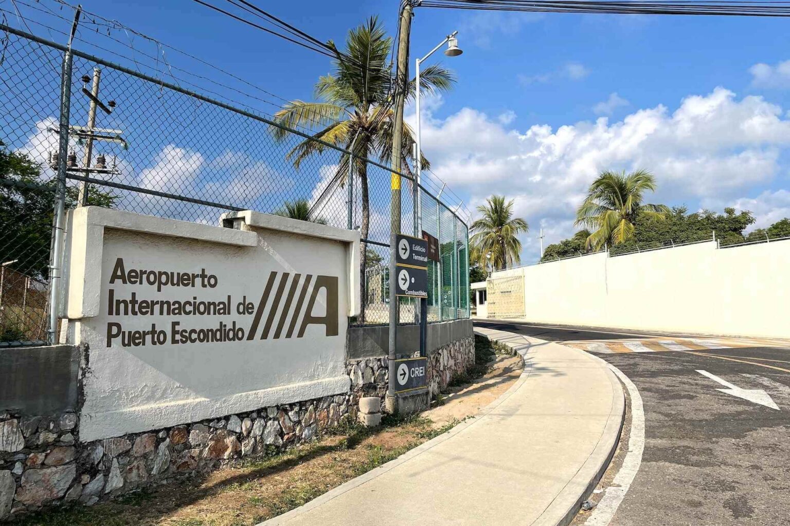 Puerto Escondido Airport Transportation Puerto Escondido Airport (PXM)